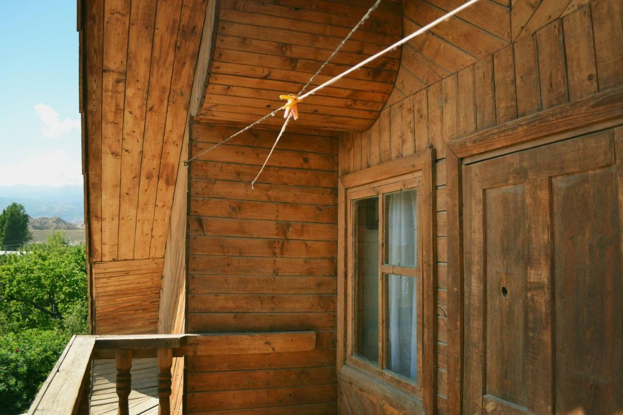 Guesthouse Bermet Tong Luaran gambar