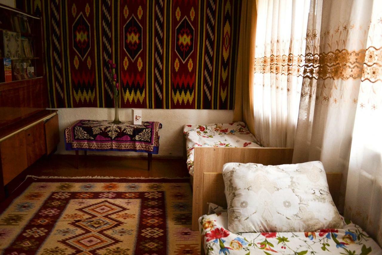 Guesthouse Bermet Tong Luaran gambar